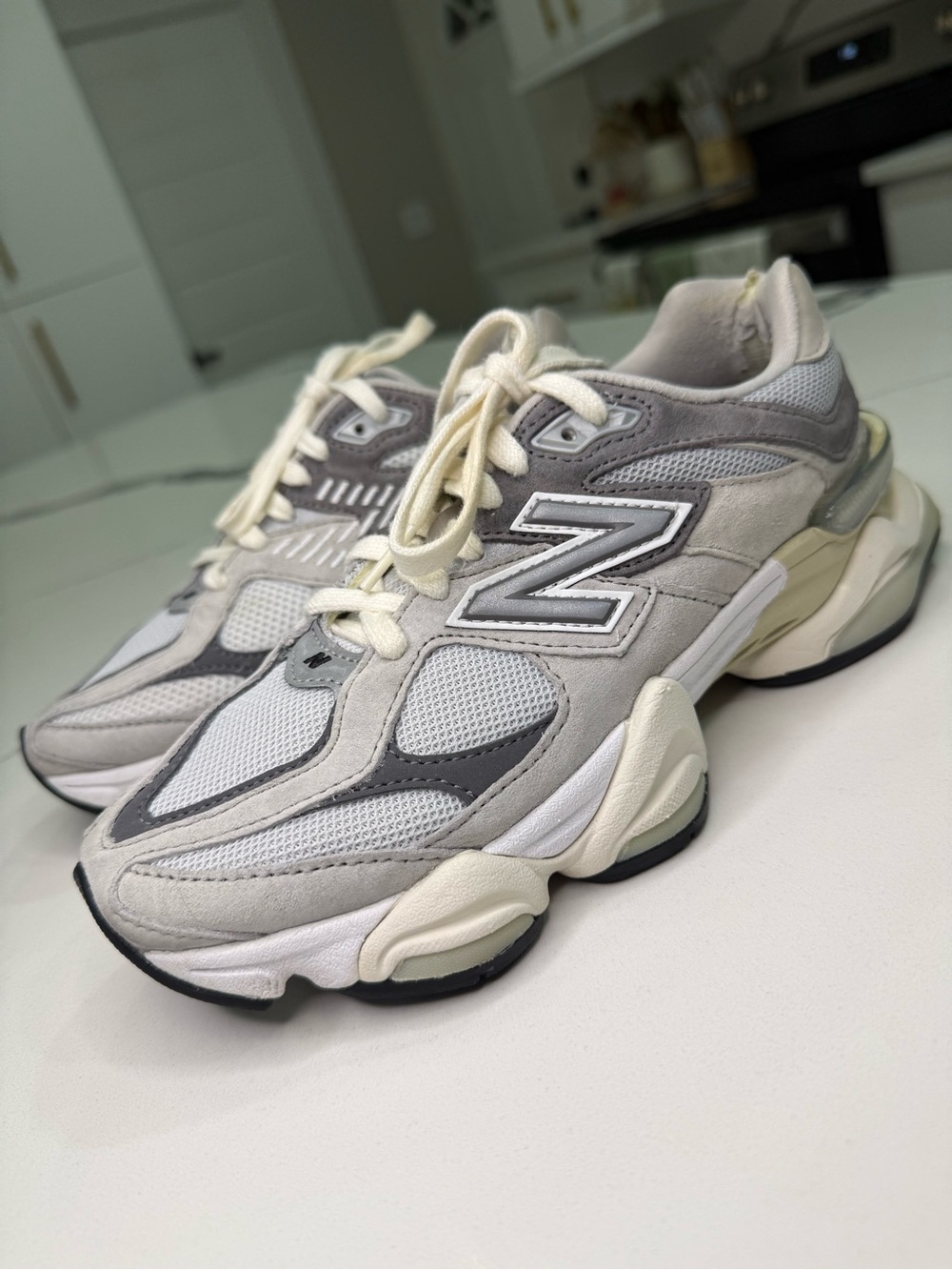 New Balance 9060 Rain Cloud Grey Castlerock U9060GRY Men's 4.5 / Women's 6